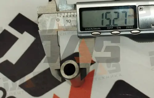 Втулка направляющая клапана D9-220