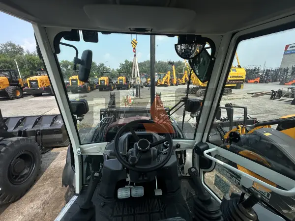 Экскаватор-погрузчик Профессионал PB991S купить в Красноярске
