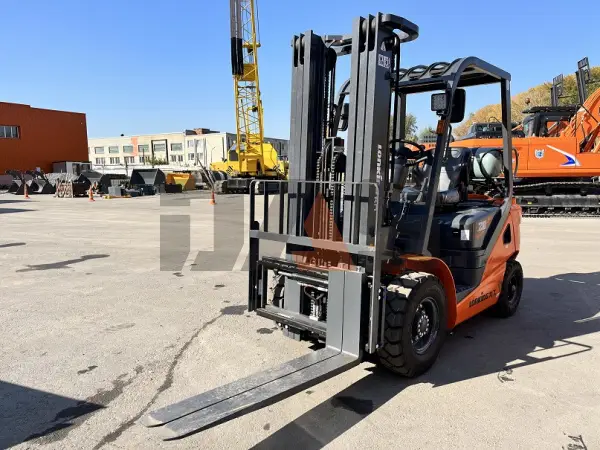 Газобензиновый вилочный погрузчик Lonking LG20GLT купить в Красноярске