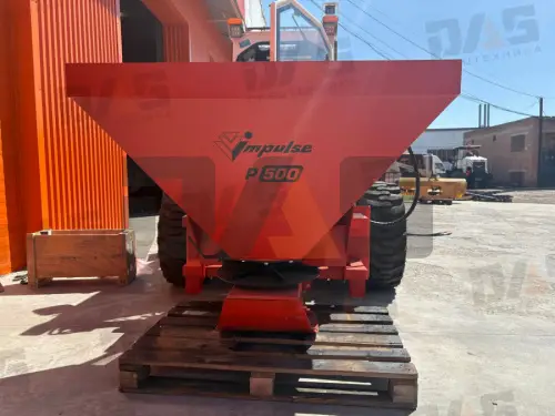 Пескоразбрасыватель рюмочный Impulse P500