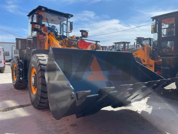 Фронтальный погрузчик Lonking CDM853H (в габарите) купить в Красноярске