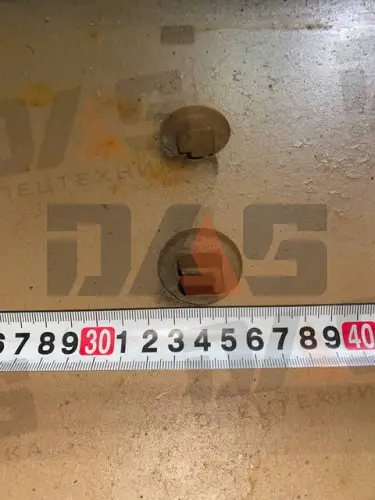 Нож ковша SDLG 953 (2500х350х30) с отверстиями (СТ45)