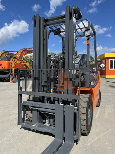 Дизельный вилочный погрузчик Lonking FD20T купить в Красноярске