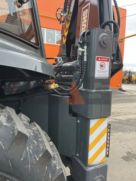 Экскаватор-погрузчик Shanmon 388H Black Edition купить в Красноярске